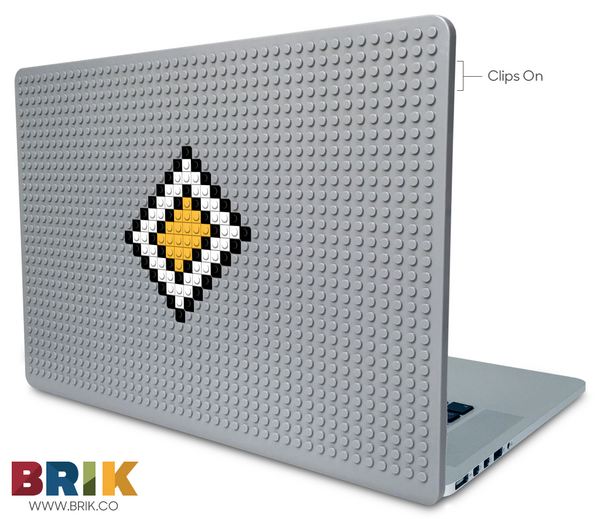 Plain Badge Laptop Case