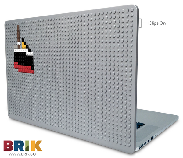 smol titanic Laptop Case